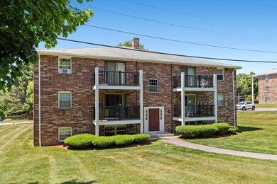 1 Walker Rd unit 4, North Andover, MA 01845 - photo 2