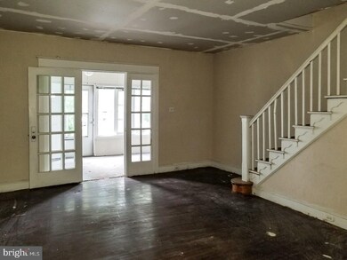 862 Marshall Rd, Sharon Hill, PA 19079 - photo 3