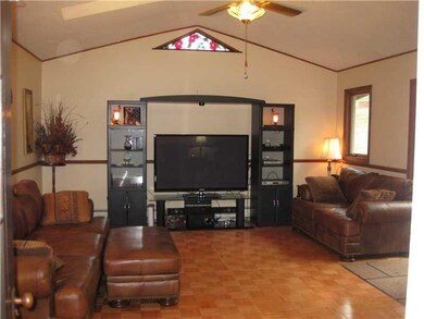 158 Churchill Rd, Turtle Creek, PA 15145 - photo 5