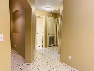 1304 Acme Ln unit 3, Edinburg, TX 78541 - photo 5
