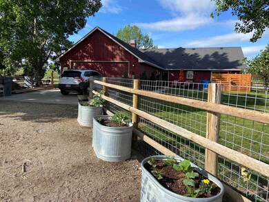 2562 Royal Vista Dr, Homedale, ID 83628 - photo 3