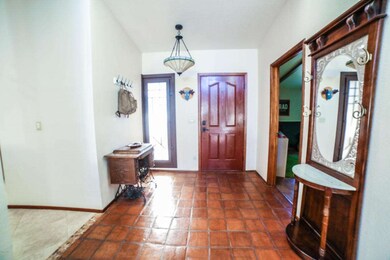 552 E Ivy Street-34