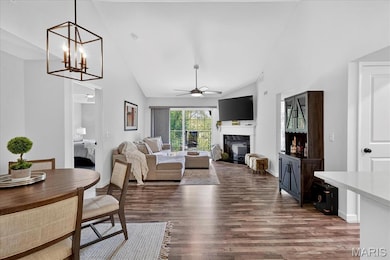 334 Bordeaux Way, Saint Peters, MO 63376 - photo 7