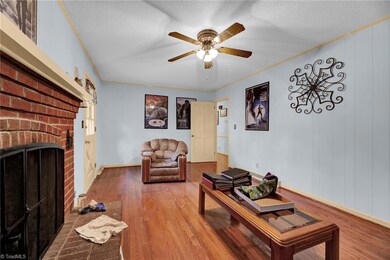 1110 Cranbrook Cir, Asheboro, NC 27205 - photo 6