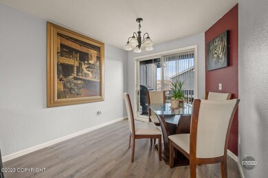 Diningroom facing North
