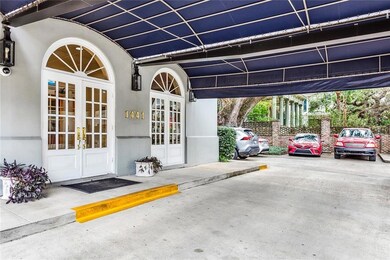 Covered entry via circular driveway