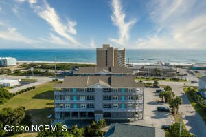 104 Pelican Dr unit C, Atlantic Beach, NC 28512 - photo 4