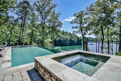 Pool Spa (6'x8' gunite saltwater spa with six ther