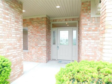 5199 Imperial Dr, Columbus, IN 47203 - photo 4