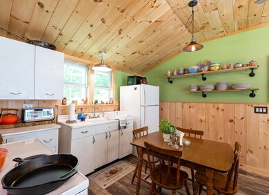 22 Gary Rd, Dunbarton, NH 03046 - photo 3