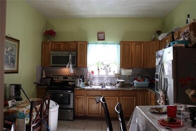 36 Harvard Ave, Providence, RI 02907 - photo 4