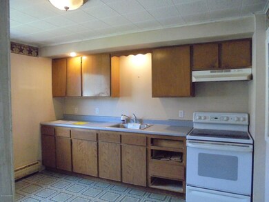 194 Coal St, Nesquehoning, PA 18240 - photo 6