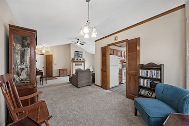 4545 Westchester Dr NE unit D, Cedar Rapids, IA 52402 - photo 5