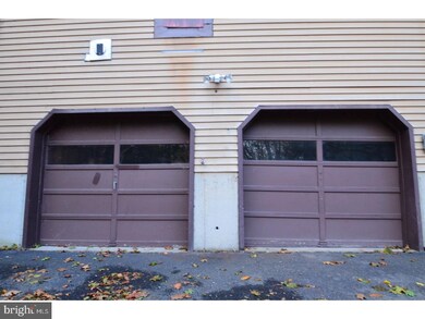 3967 Lovers Ln, Slatington, PA 18080 - photo 2