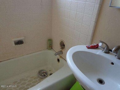 3130 Pierson Hall Bath