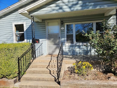 713 W 1st St, Mountain Grove, MO 65711 - photo 4