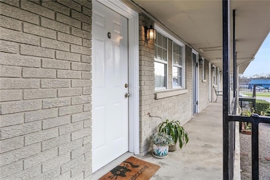 201 Canal St unit G, Metairie, LA 70005 - photo 2