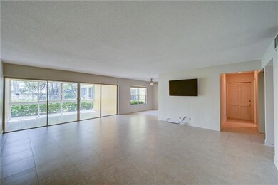 4770 Bayview Dr unit 111, Fort Lauderdale, FL 33308 - photo 2