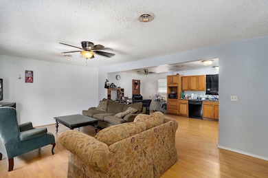 1207 Sherri Jane Ln-2