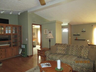 7 Howe St, Rochester, NH 03867 - photo 7