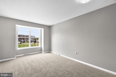 1168 Balsam Cir, Sykesville, MD 21784 - photo 2