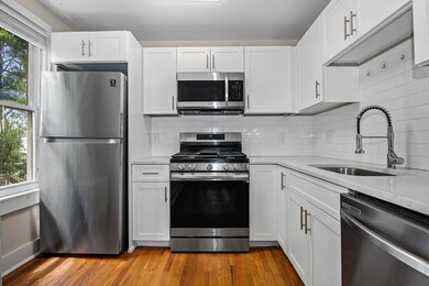 35 Oak Ave unit 2, Worcester, MA 01605 - photo 5