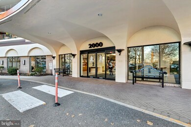 21033 Valley Forge Cir unit 1033, King of Prussia, PA 19406 - photo 2