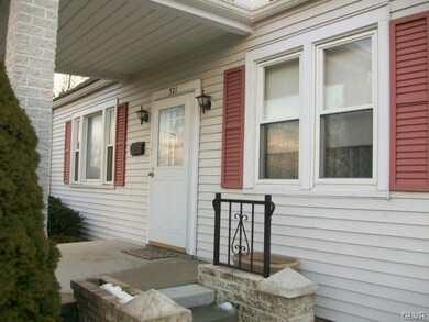 321 Center St, Slatington, PA 18080 - photo 2