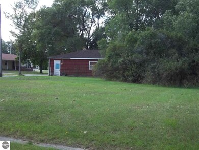 111 Superior St N, Oscoda, MI 48750 - photo 2