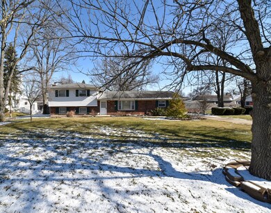 4716 Pleasant Ave, Fairfield, OH 45014 - photo 2