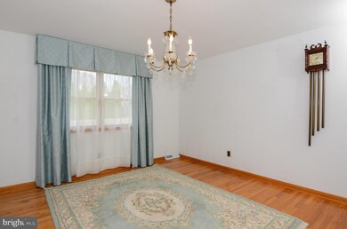 120 Jefferson Ave, Cockeysville, MD 21030 - photo 6