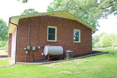 749 Allen Creek Rd, Statesville, NC 28625 - photo 6