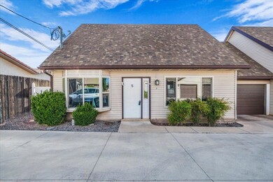 361 E 400 S unit 5, Saint George, UT 84770 - photo 2