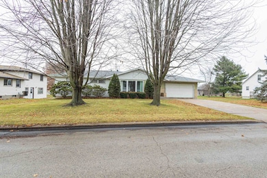 516 N Washington St, Cuba City, WI 53807 - photo 2