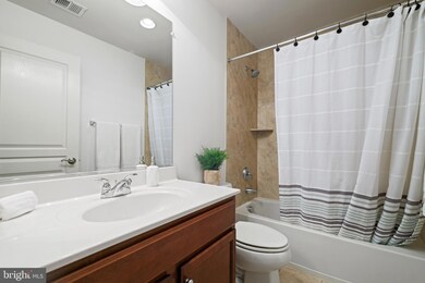 3459 Kemper Rd, Arlington, VA 22206 - photo 4