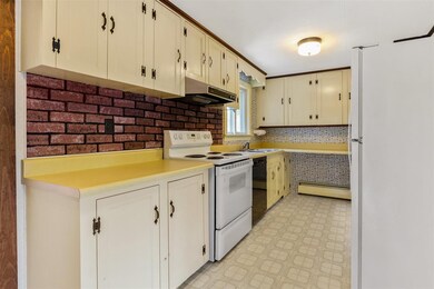 16 Stratham Heights Rd, Stratham, NH 03885 - photo 7