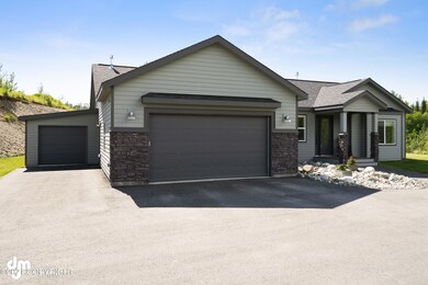 Exterior Front-ELK07417-FULL