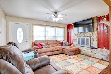 1350 Jay Bird Rd, Springtown, TX 76082 - photo 5