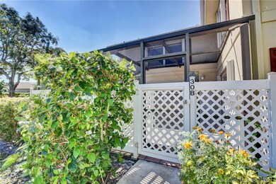 30 Clinton Ct unit B, Royal Palm Beach, FL 33411 - photo 5
