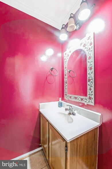 7403 Courtland Cir, Manassas, VA 20111 - photo 4