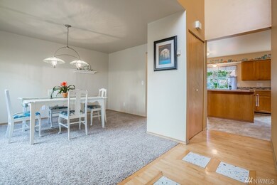 1827 S 250th Place, Des Moines, WA 98198 - photo 7