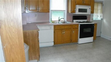 54 W Ettwein St, Bethlehem, PA 18018 - photo 3