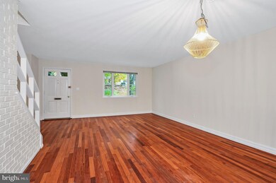 9846 Hollow Glen Place, Silver Spring, MD 20910 - photo 7