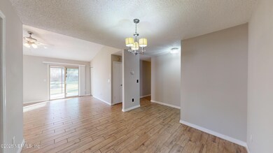 8336 Spicewood Dr, Jacksonville, FL 32216 - photo 7