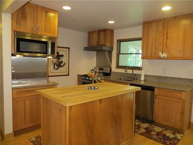 Hickory Kitchen w/Quartz Counters, Top of the Line