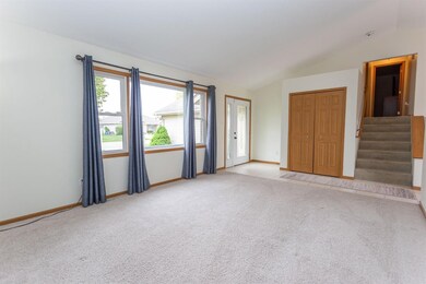 1250 Meadowbrook Dr, Crown Point, IN 46307 - photo 7