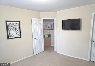 4661 Irish Red Ct, Union City, GA 30291 - photo 5