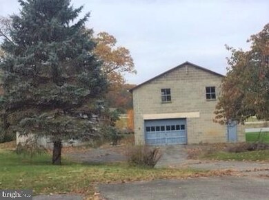 2709 Old Pricetown Rd, Temple, PA 19560 - photo 7