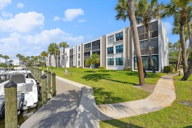 1950 SW Palm City Rd unit 6-202, Stuart, FL 34994 - photo 7