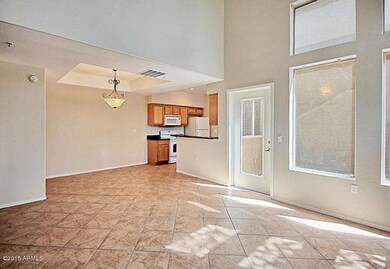 Living Room/Dining